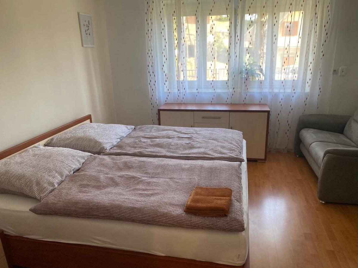 Vityesz Vendeghaz ** Apartment Chl'aba ภายนอก รูปภาพ